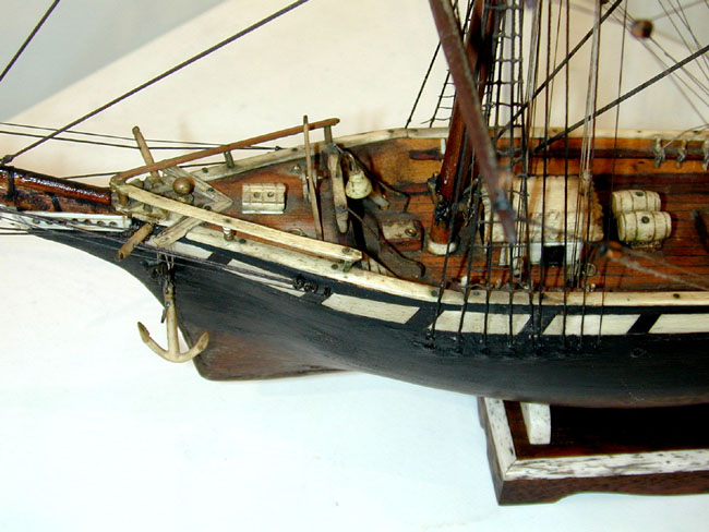 Fine 19th Century Sailor-Made Ship Model With Whalebone Fittings Circa 1860 — image 3
