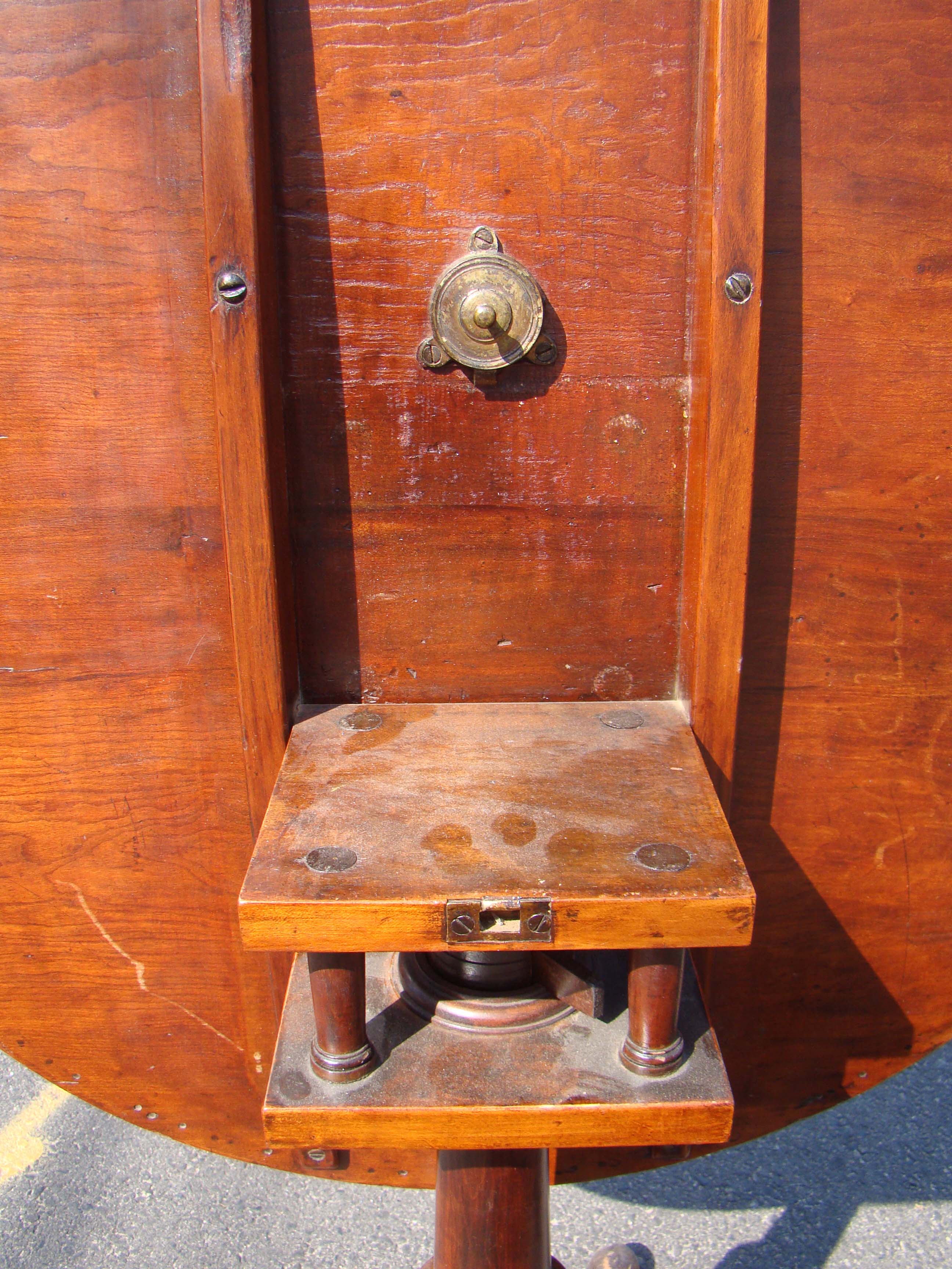 A fine 18th century Birdcage Tilt-Top Tea Table made in Connecticut circa 1750 — image 3