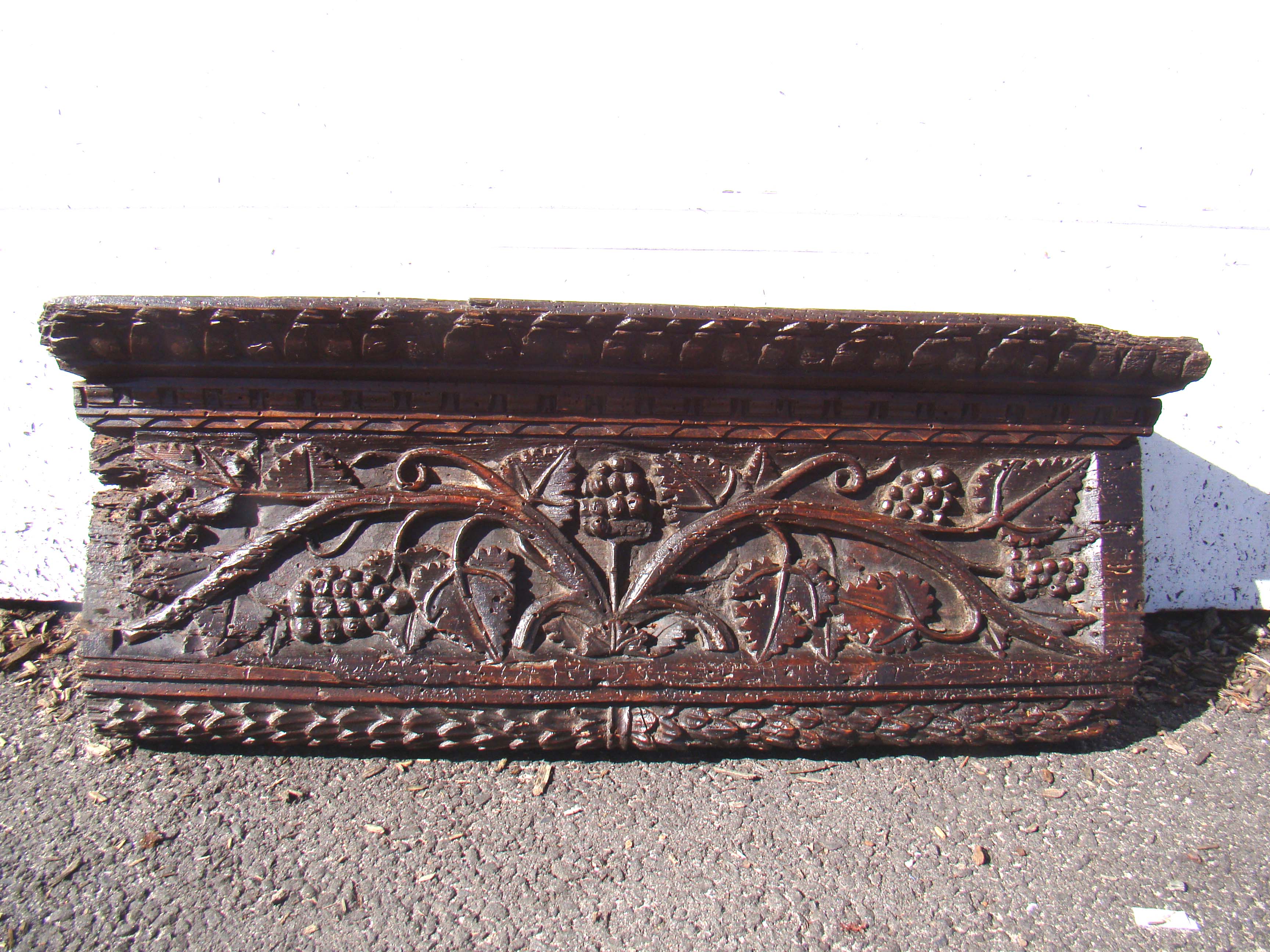 An Elizabethan carved oak ceiling cornice circa 1550-1590