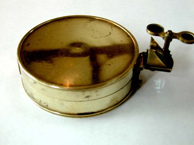 19th Century English Brass Pocket Compass and Sextant circa 1870 — image 3