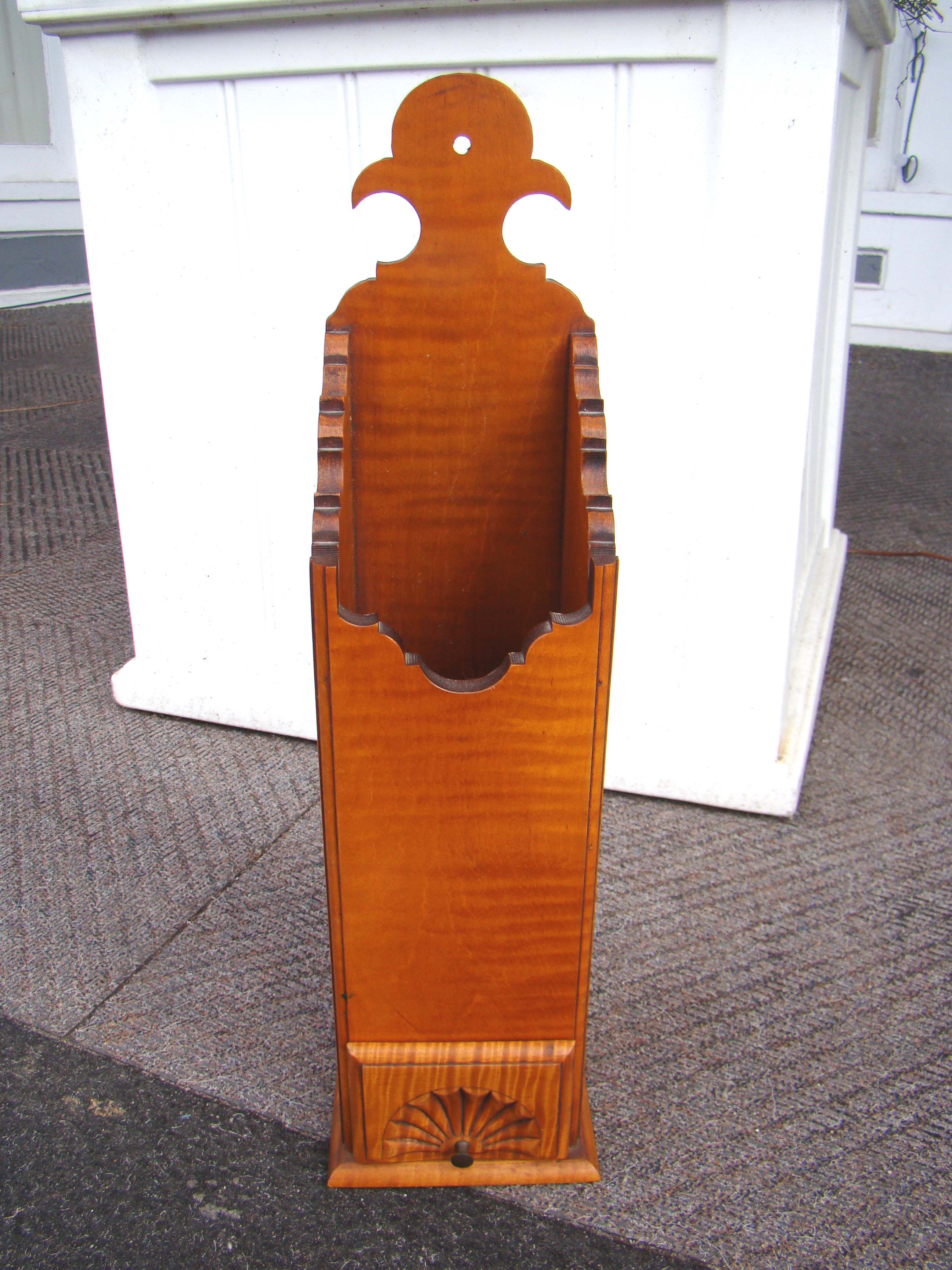 A beautiful 18th century 'style' tiger maple pipe box made by Eldred Wheeler circa 1980 — image 2