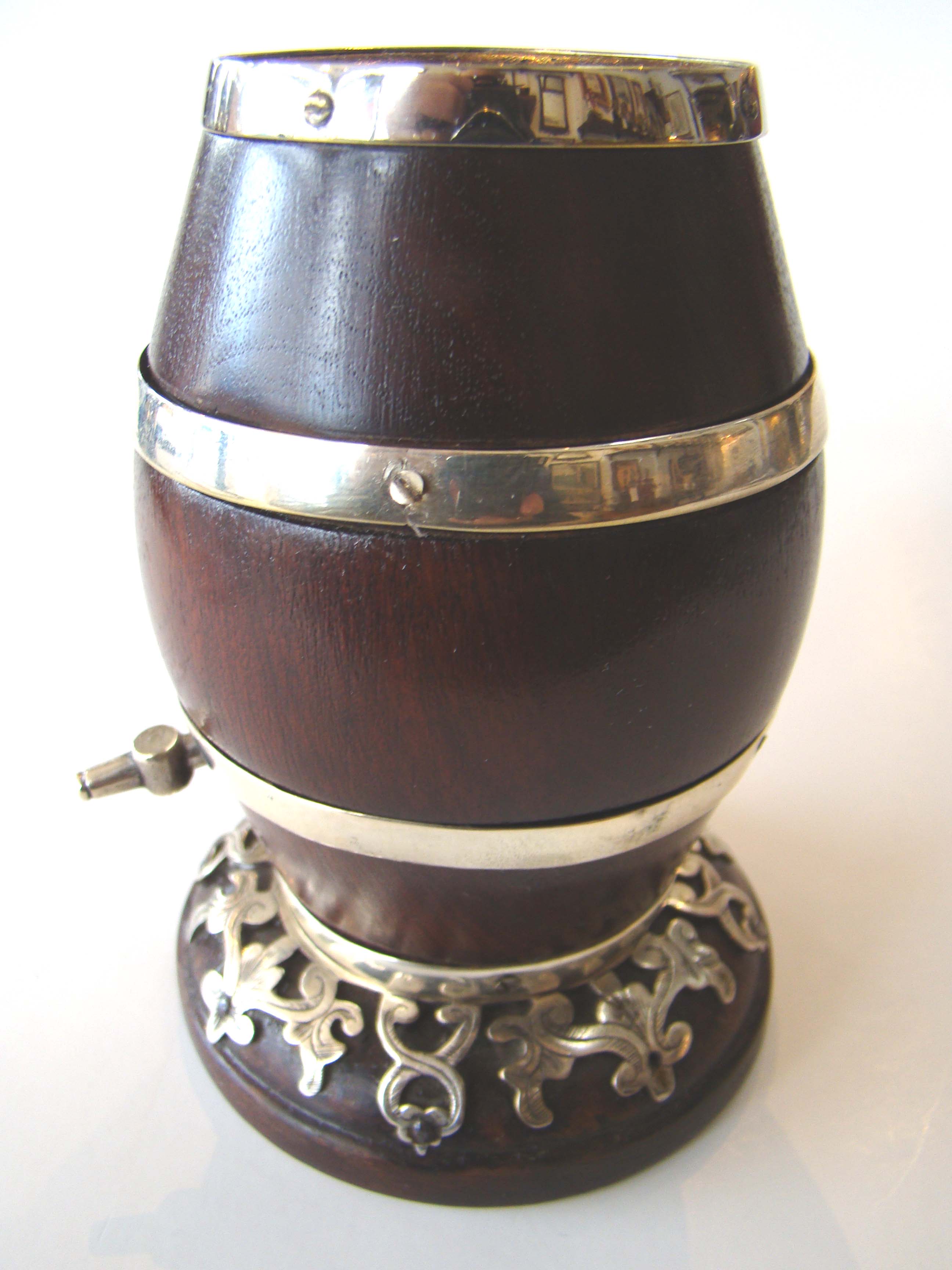 A fine 19th century English silver mounted lignum vitae string barrel circa 1870 — image 3