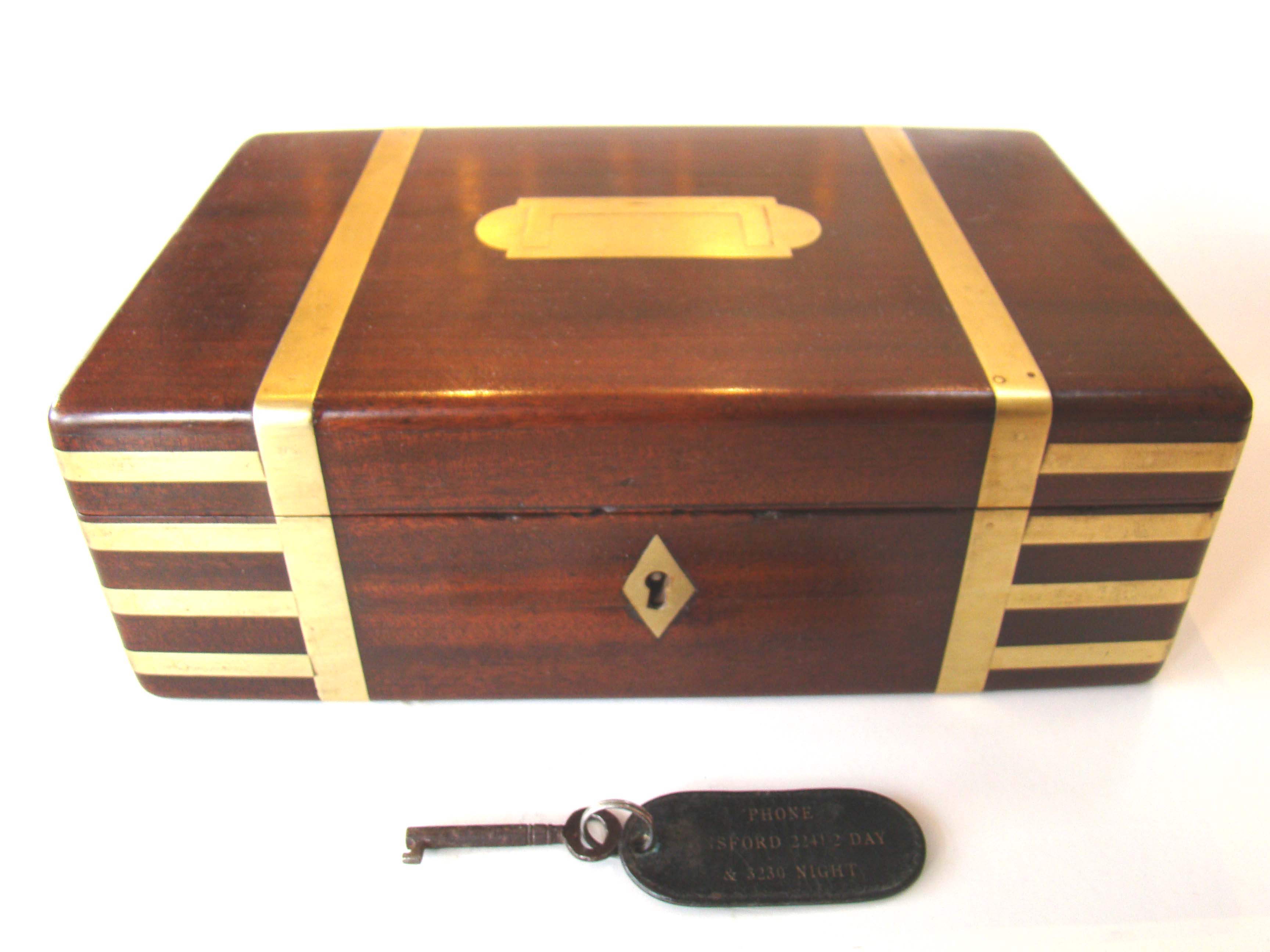 A fine English brass mounted mahogany Campaign box circa 1830 — image 2