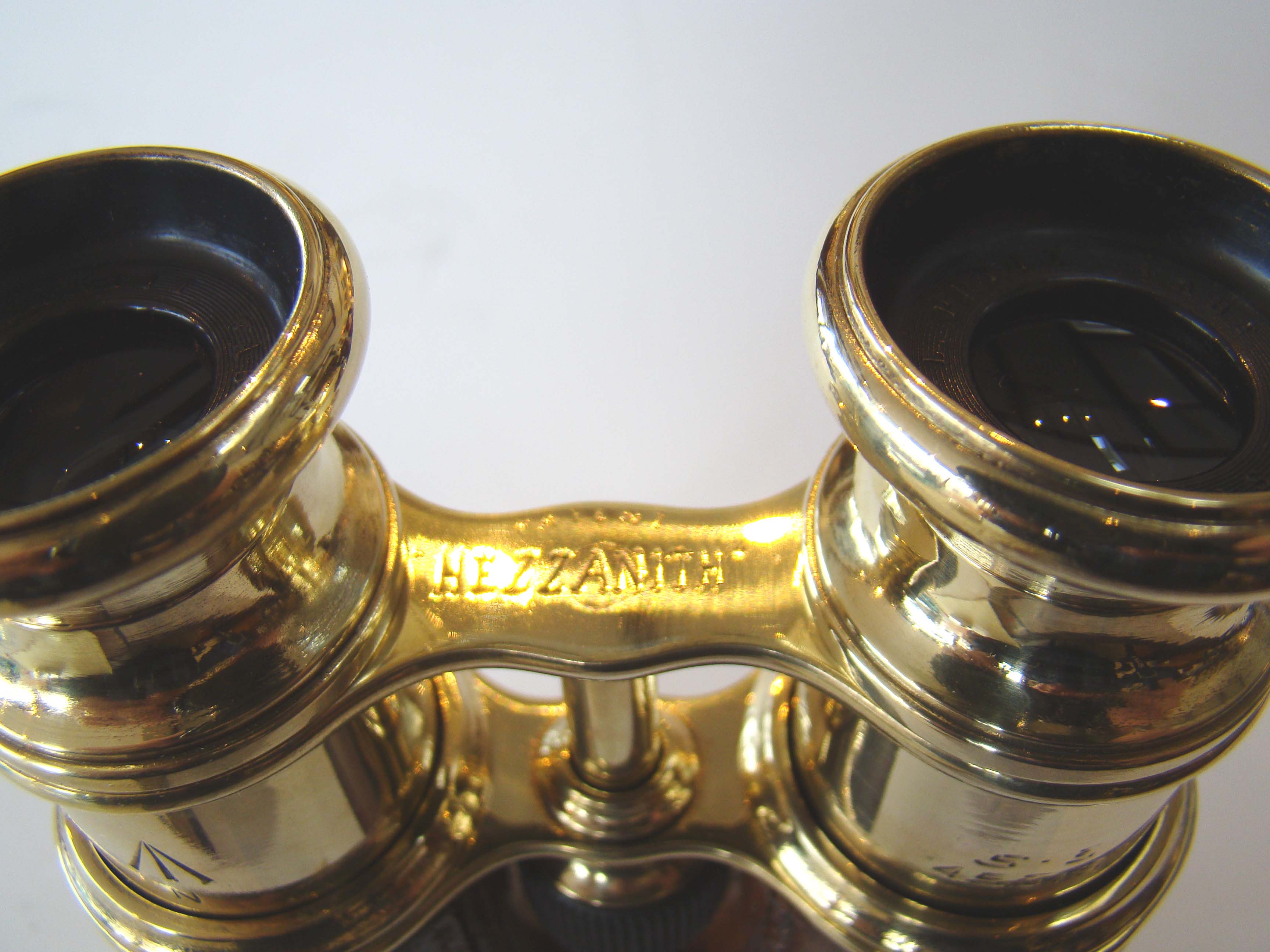 A handsome pair of vintage British Army binoculars made circa 1904 — image 3