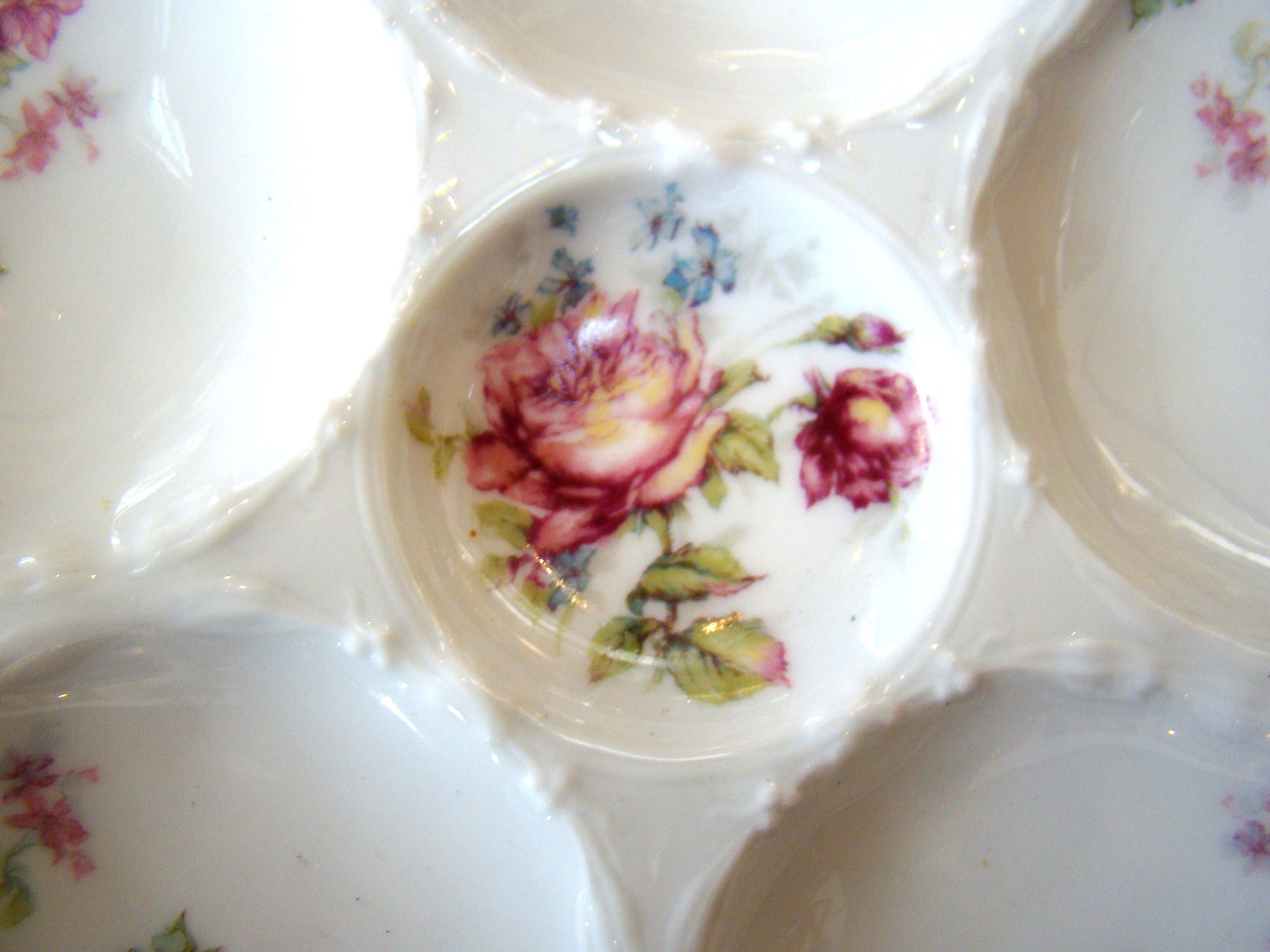 A fine and RARE set of five Haviland Limoges oyster plates made circa 1890 — image 3
