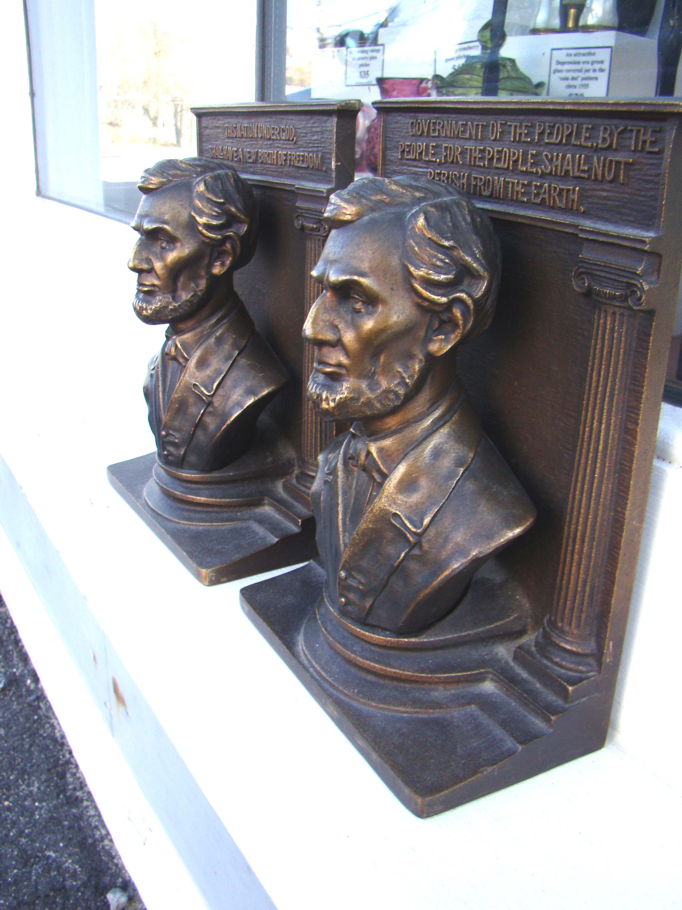 A fine and rare pair of Abraham Lincoln bookends made by Bradley & Hubbard circa 1928 — image 3