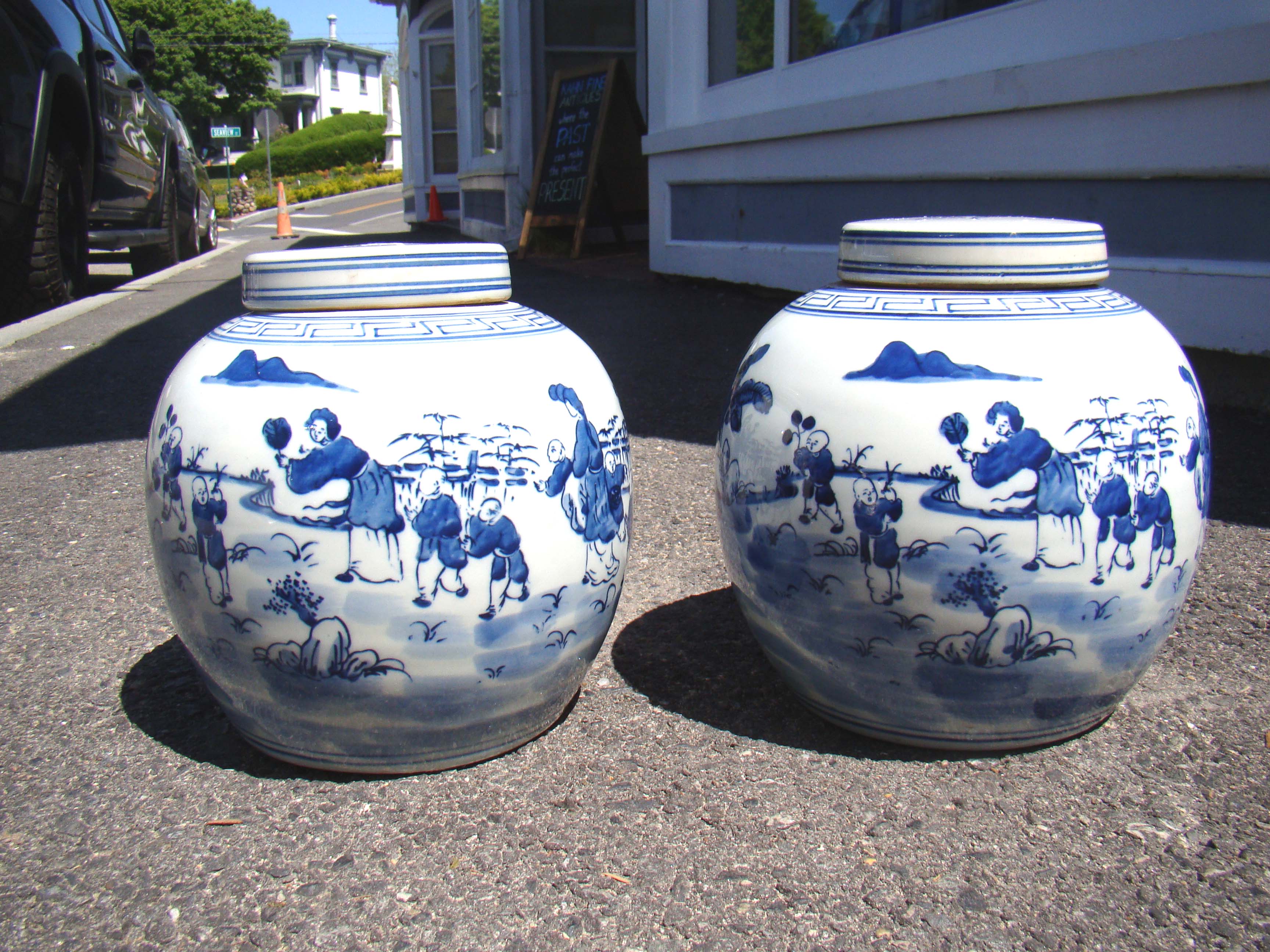 A fine pair of Chinese Ginger Jars