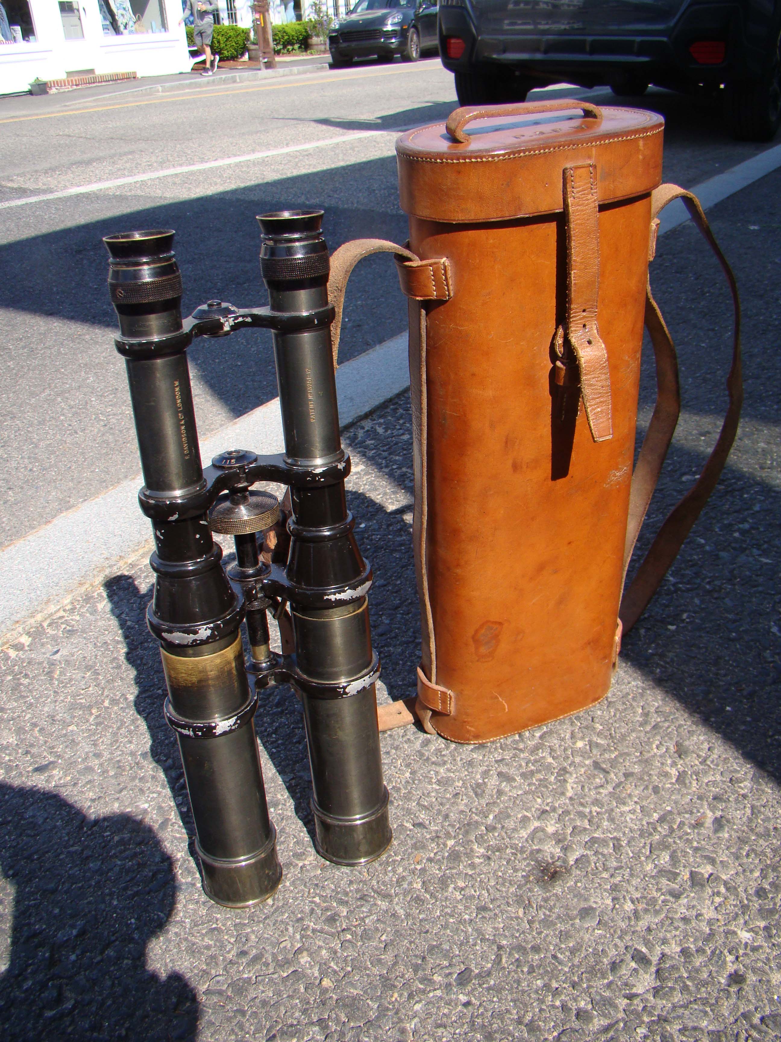 An exceptionally fine pair of vintage TELESCOPE/BINOCULARS made for the British Navy circa 1900 — image 2