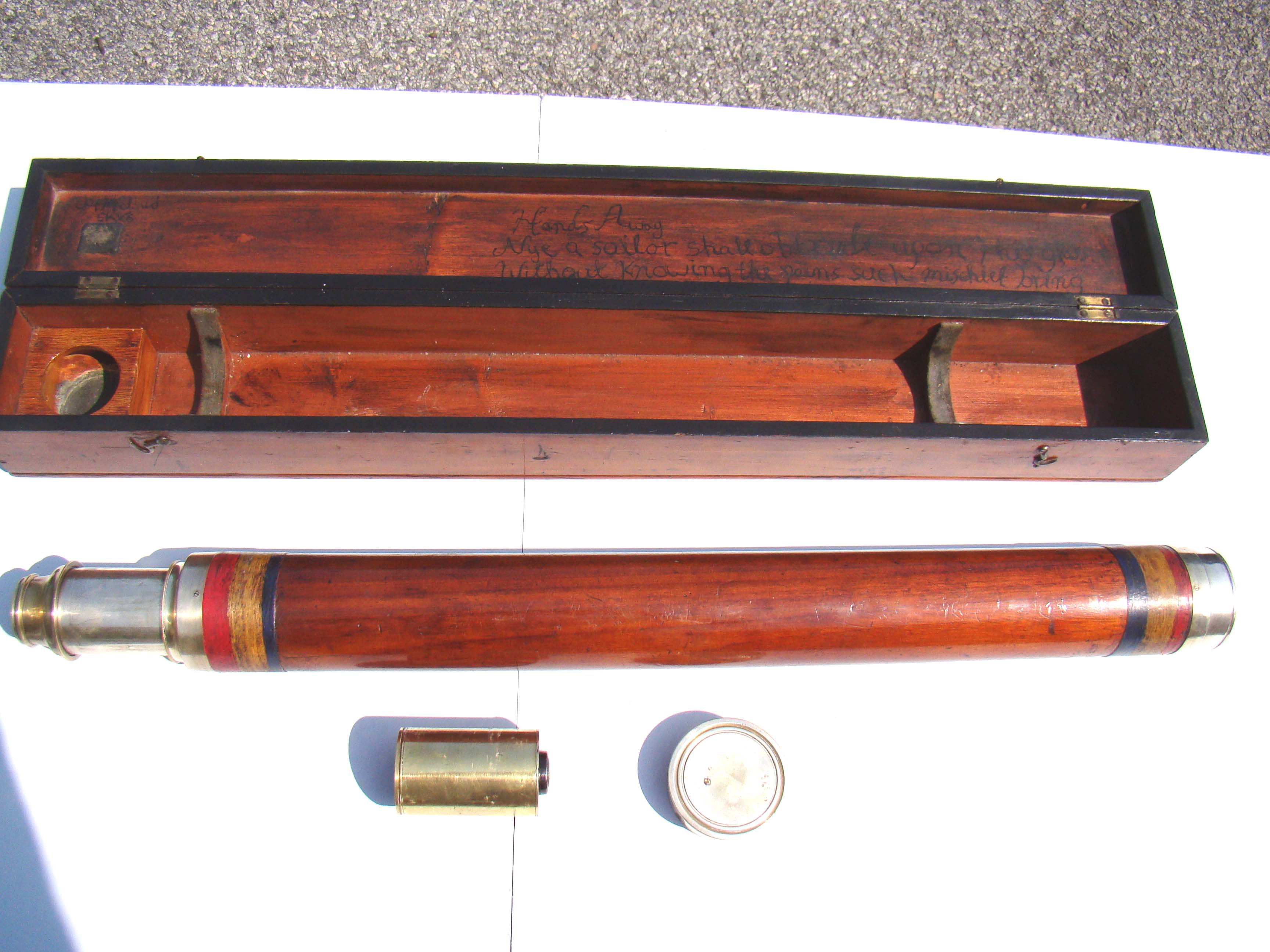 A FINE AND RARE PRESENTATION CAPTAIN'S SPYGLASS MADE BY GILBERT & CO., LONDON, CIRCA 1795 — image 2