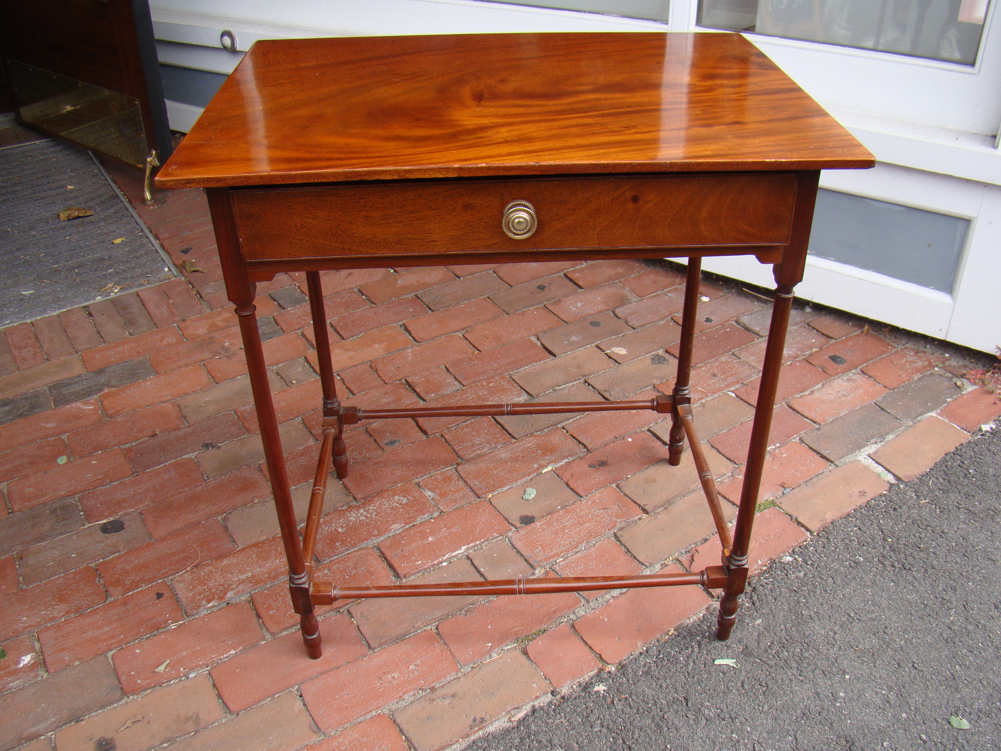 A fine early 19th century English mahogany one drawer side table circa 1830