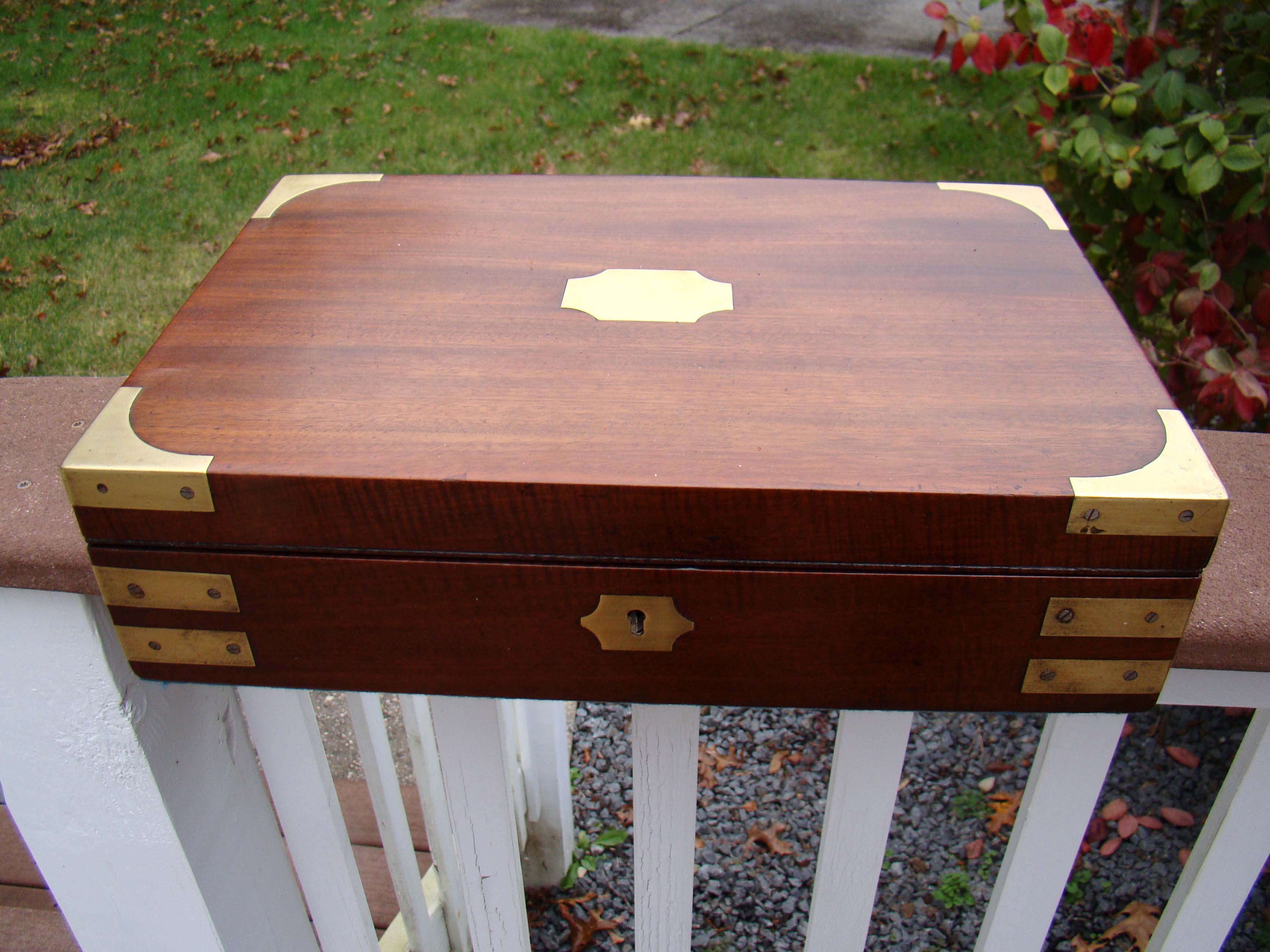 A fine English brass bound mahogany "Campaign" style box circa 1810 — image 2