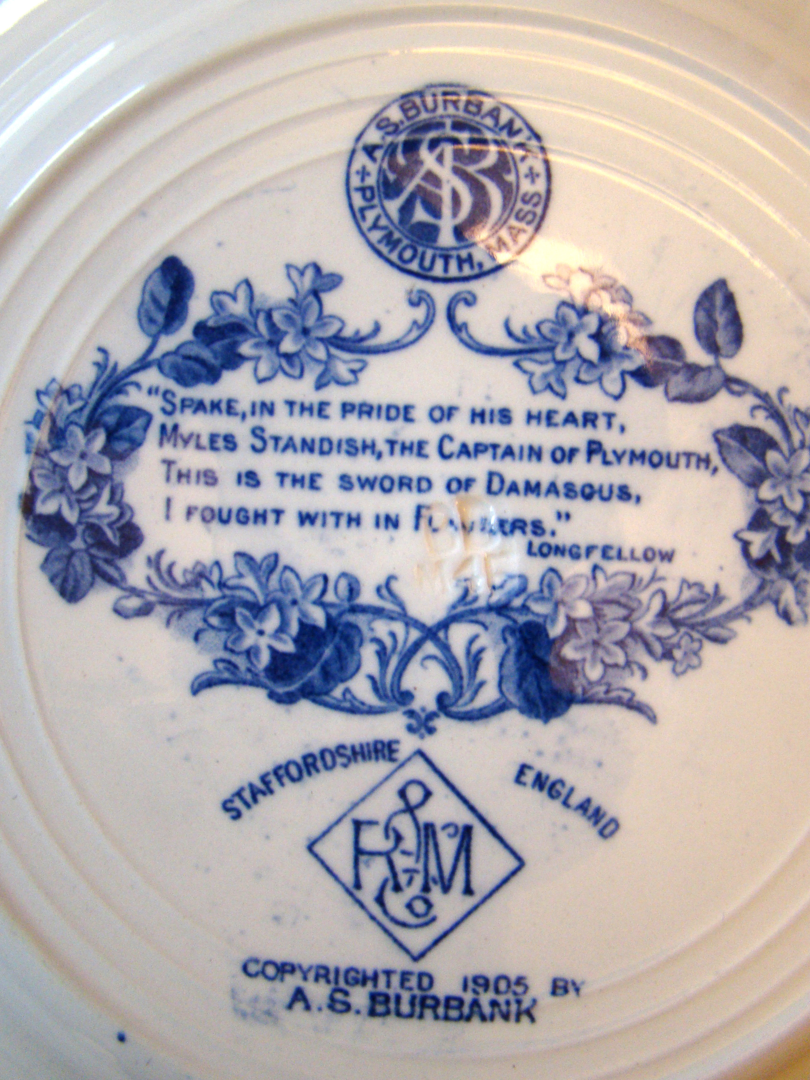 A beautiful vintage historical plate made in 1905 featuring Myles Standish, "The Captain of Plymouth — image 2