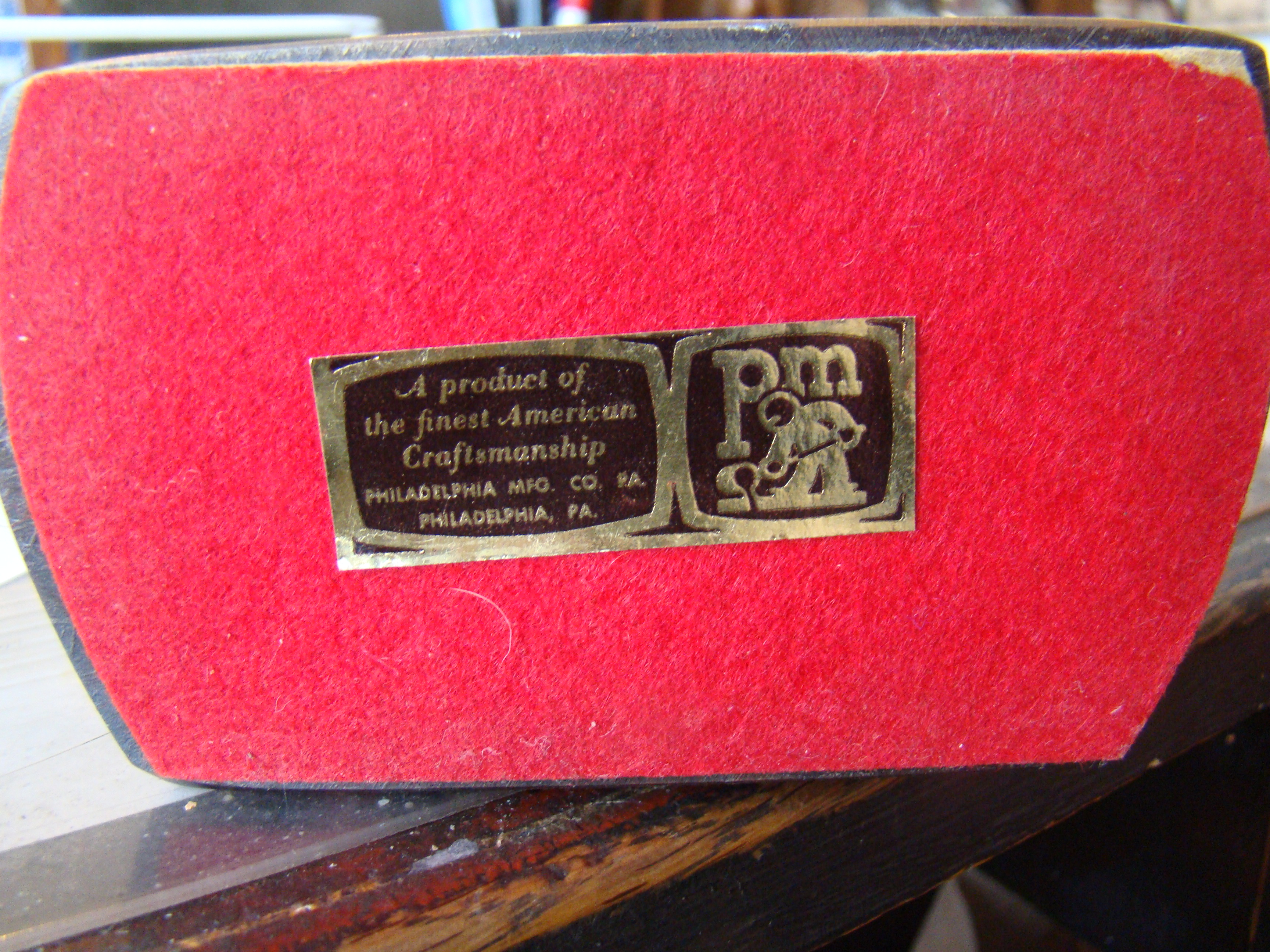 A fine pair of "1776" eagle bookends made by the Philadelphia Mfg. Co — image 2