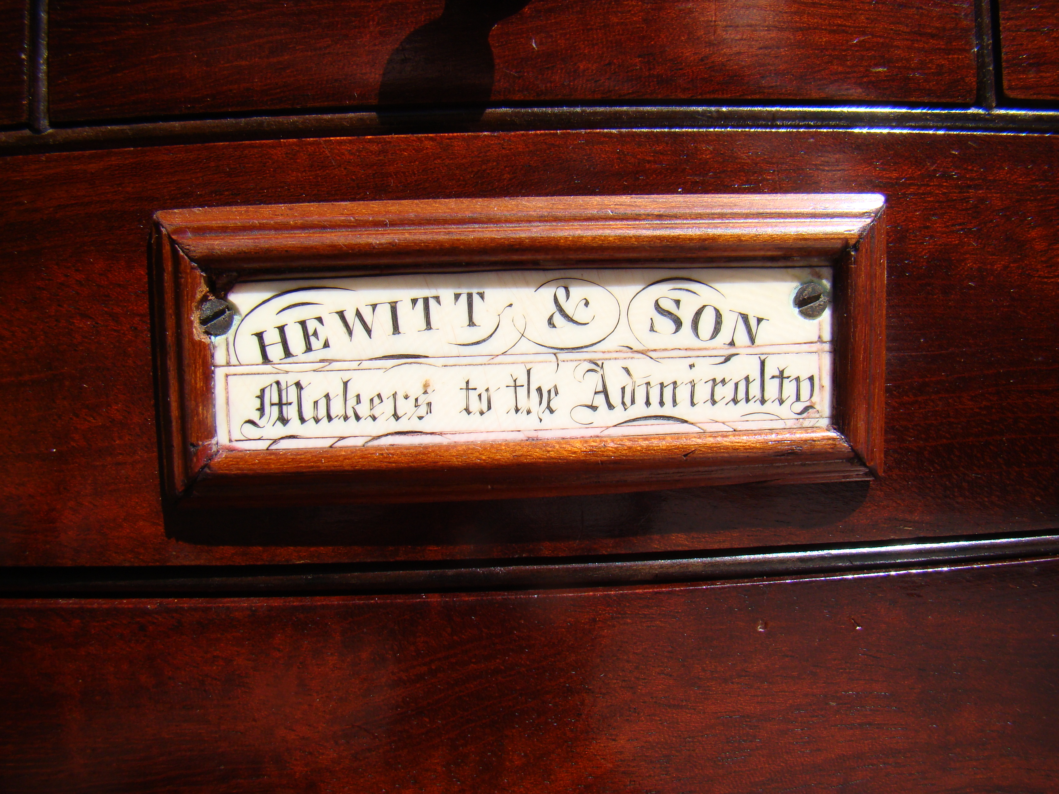 A FABULOUS and RARE English Apothecary Chest signed "Hewitt & Son. Makers to the Admiralty" circa 1830 — image 6