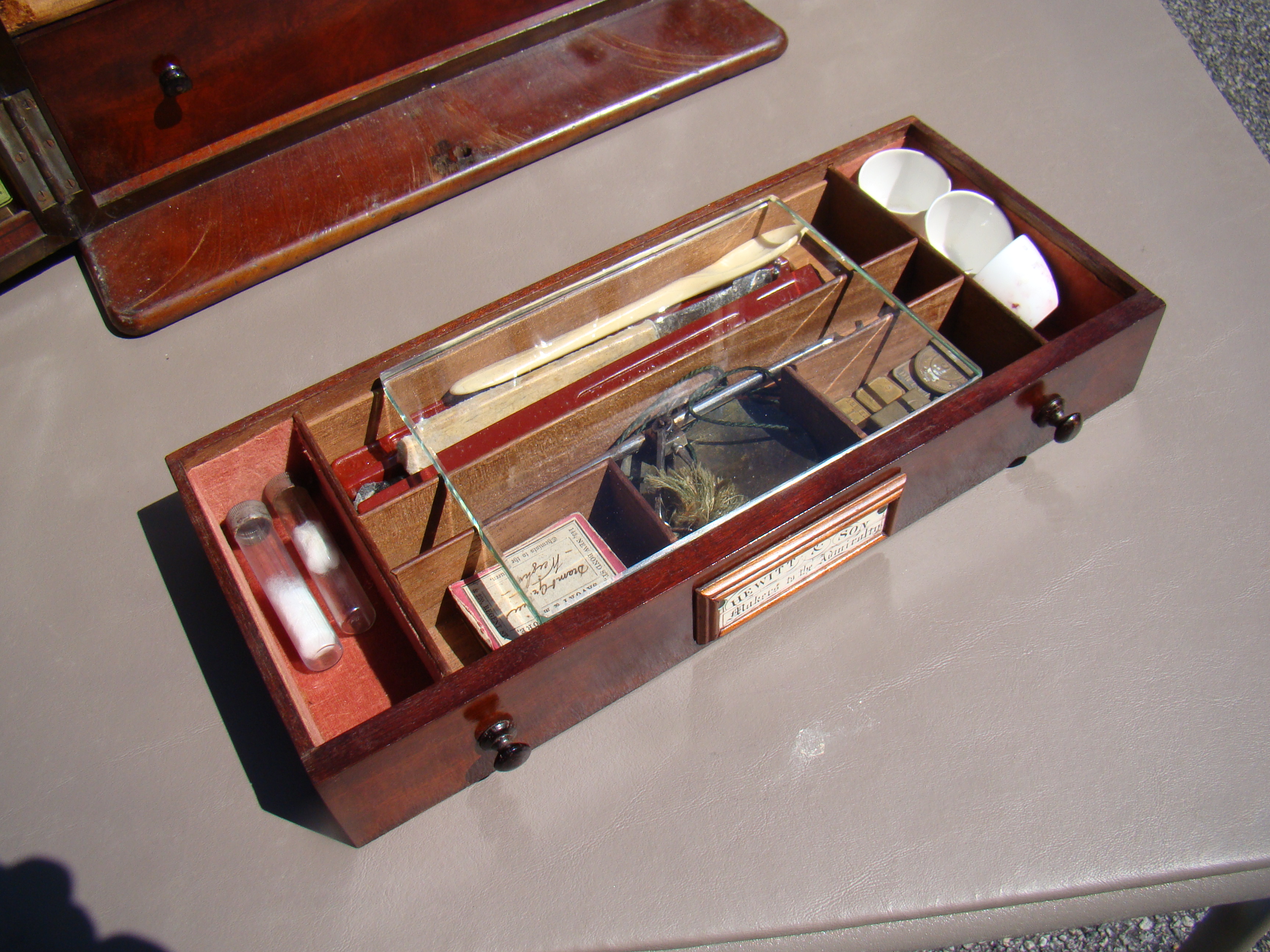 A FABULOUS and RARE English Apothecary Chest signed "Hewitt & Son. Makers to the Admiralty" circa 1830 — image 7