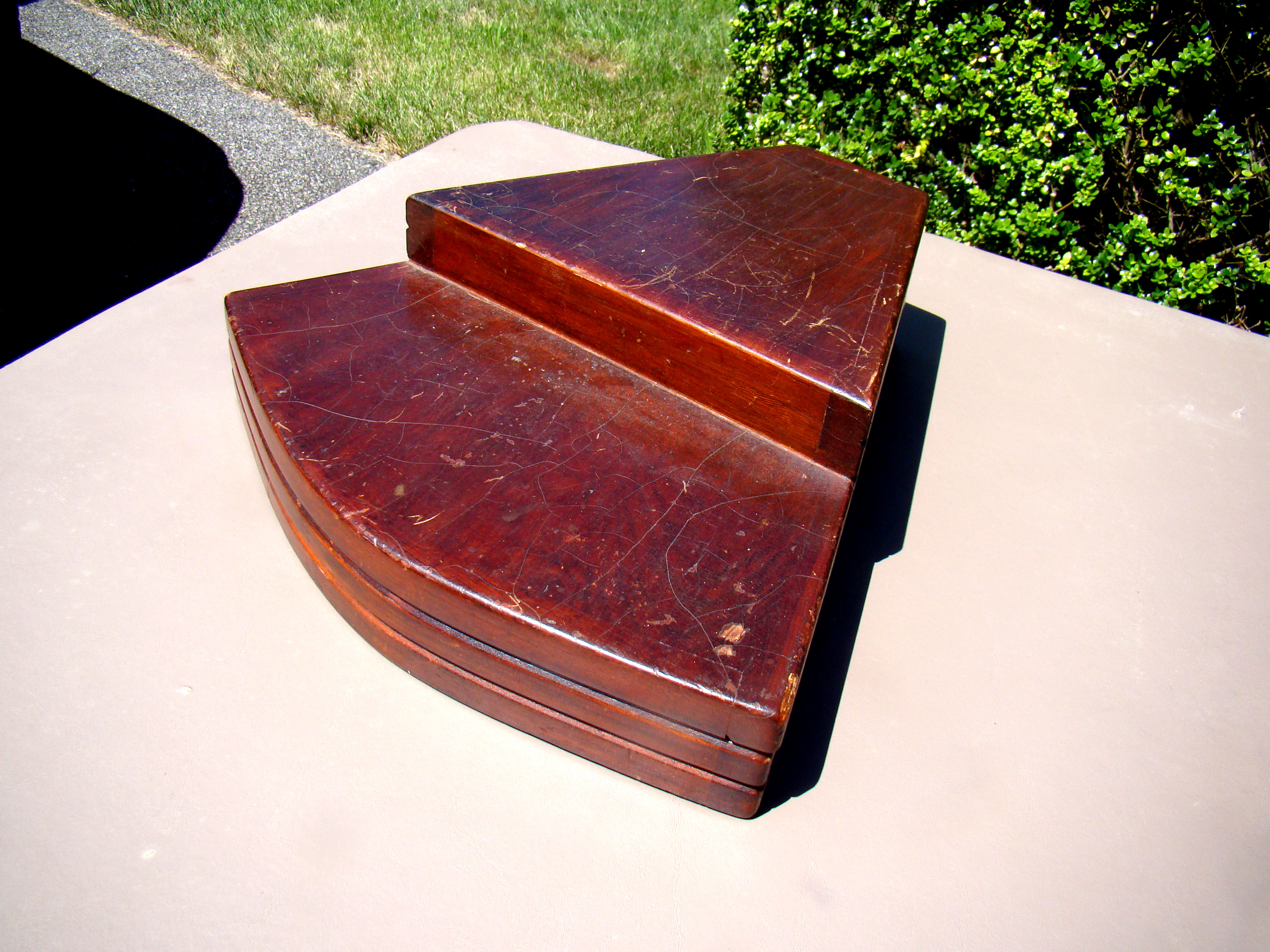A fine cased English mariner's ebony framed octant made by Thomas Jones of Liverpool circa 1816-1831 — image 3