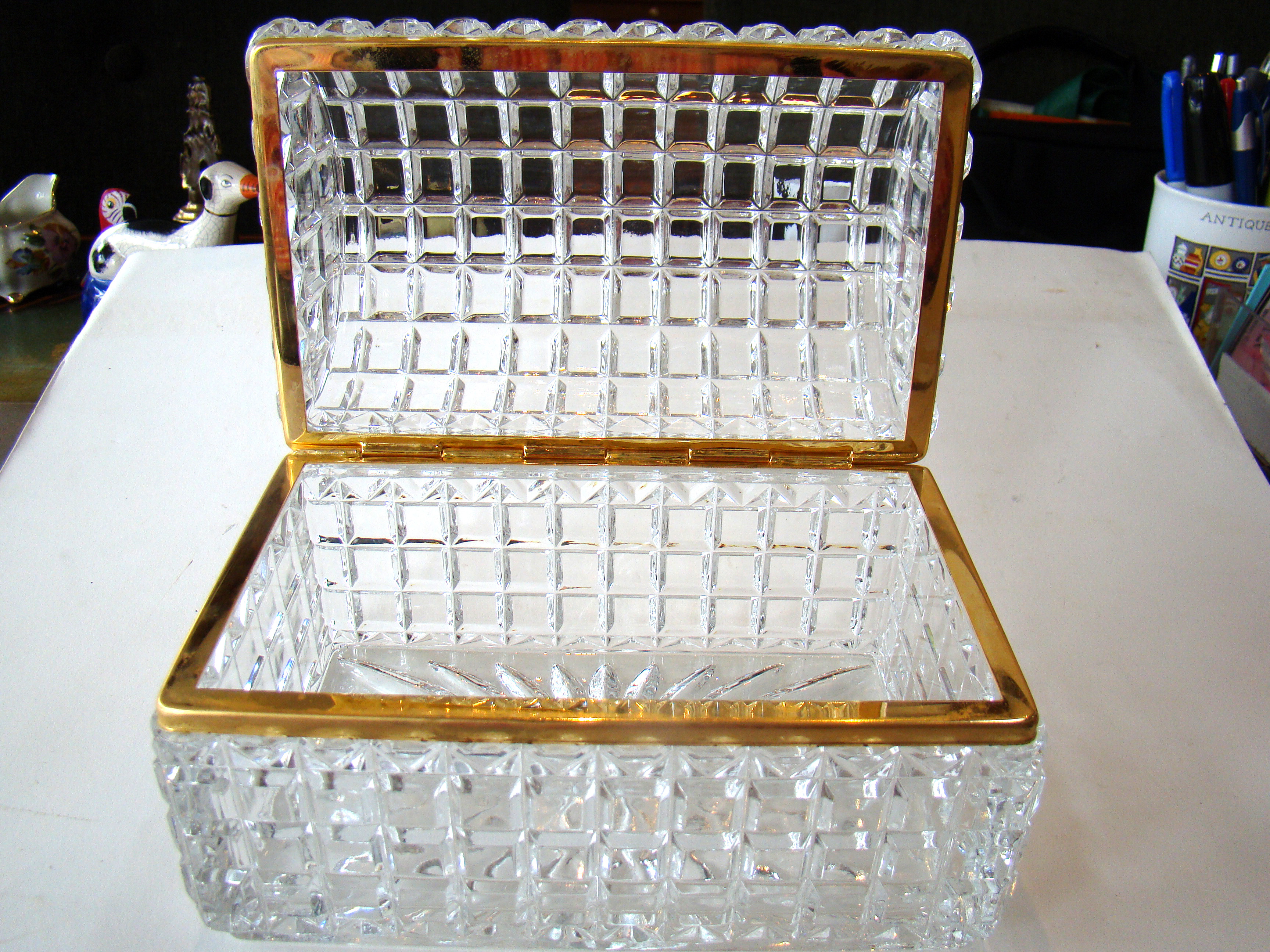 A  vintage French leaded crystal hinged and domed jewelry box — image 2