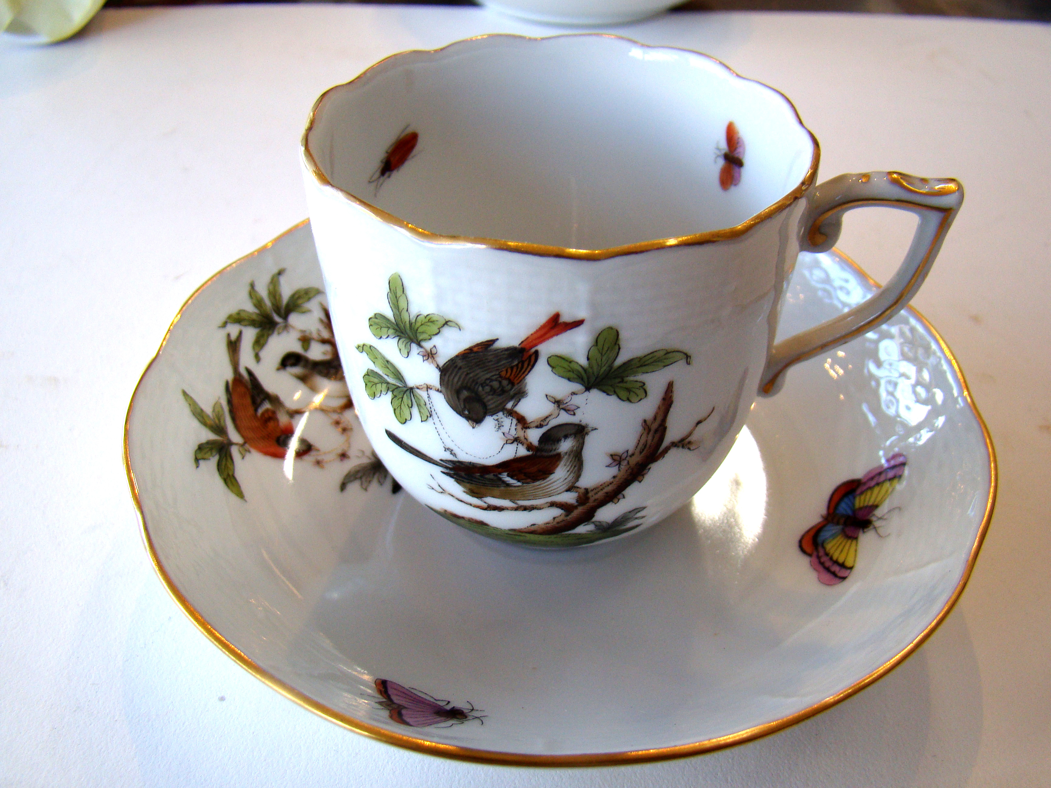 A beautiful pair of ROTHSCHILD BIRD pattern coffee cups & saucers by HEREND — image 3