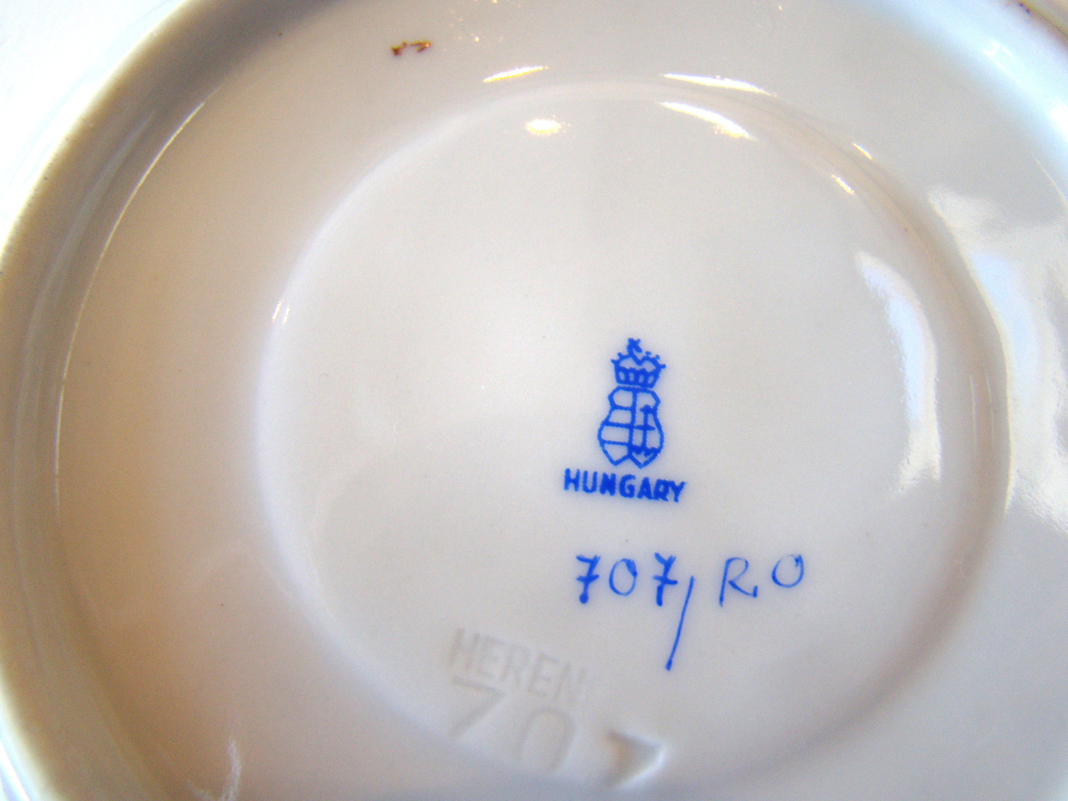 A beautiful pair of ROTHSCHILD BIRD pattern coffee cups & saucers by HEREND — image 4