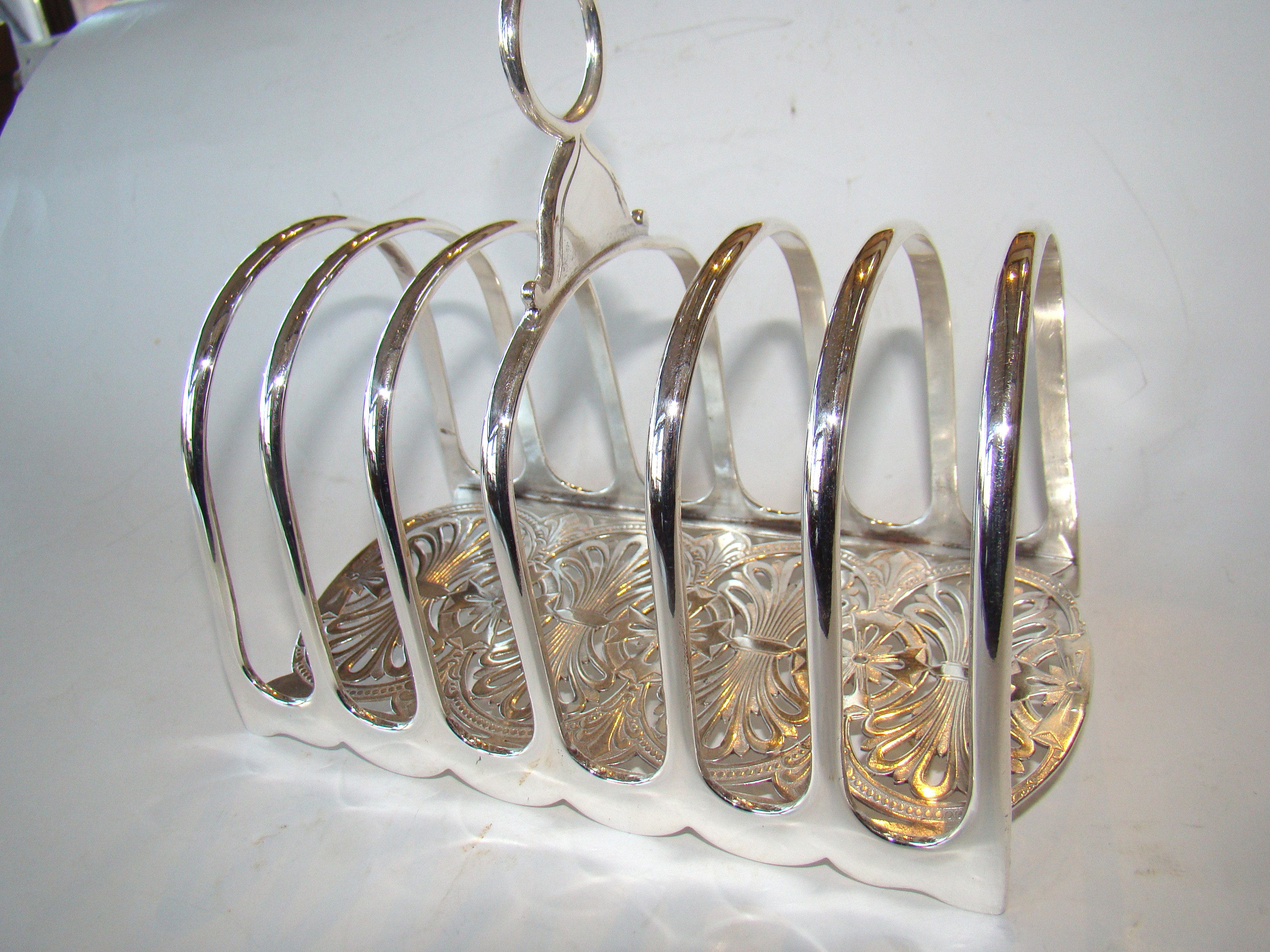 A fine antique English silver plated toast rack circa 1880-1900 — image 2
