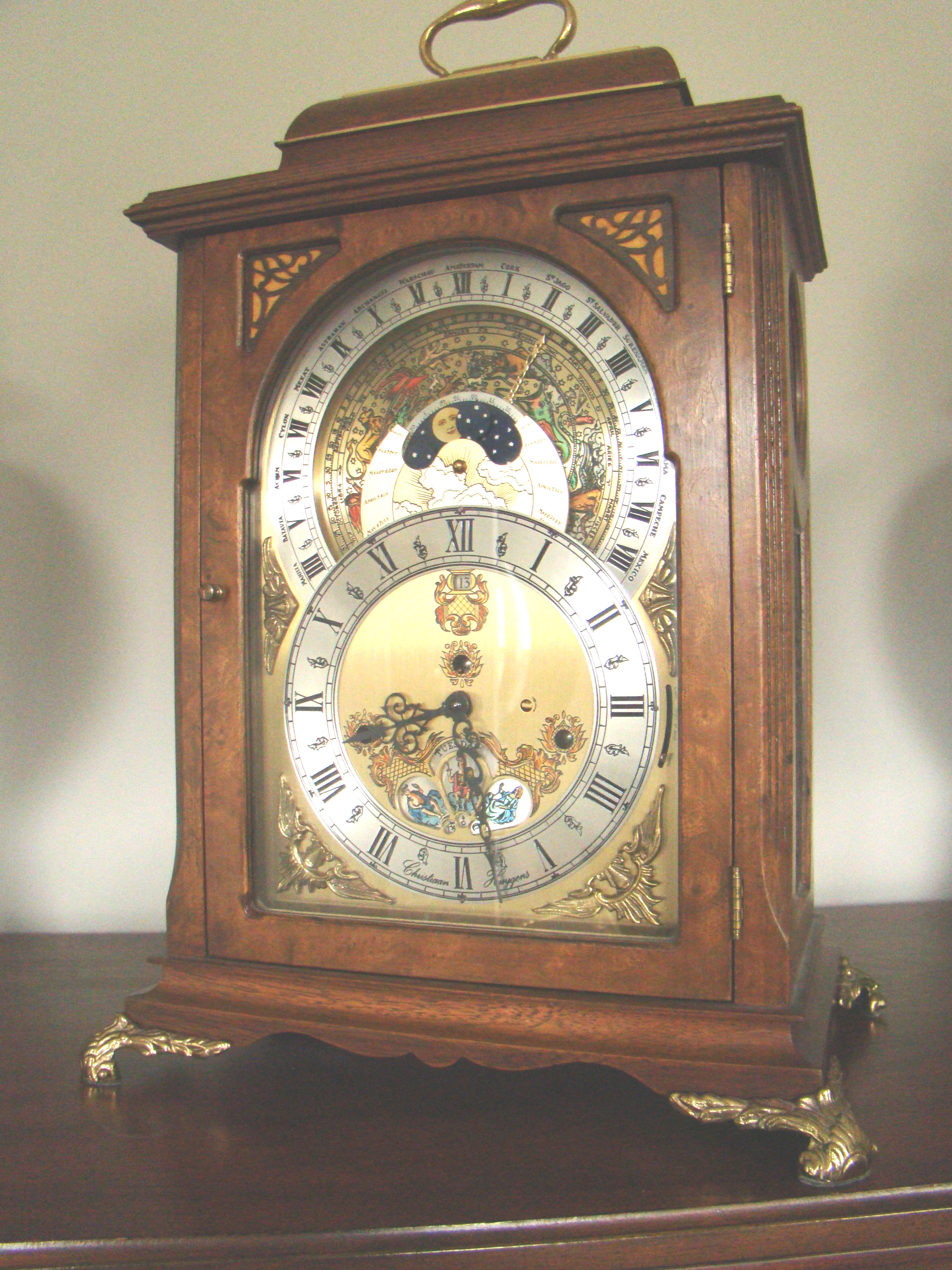 A beautiful 18th century 'style' mantel clock made by the Dutch Clock company named after Christiaan Huygens.