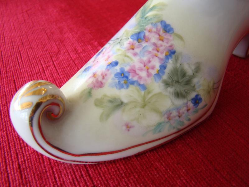 A fine vintage Limoges bone china shoe — image 2