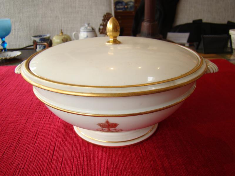 A RARE covered tureen made for NAPOLEON III, Emperor of France, 1852-1870 — image 2