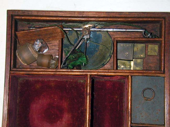 Fine Early 19th Century Physicians Brass Bound Travelling Apothecary set — image 4