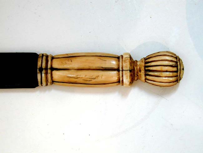A 19th Century Sailor-Made Letter Opener With Whale Ivory and Baleen Blade — image 2