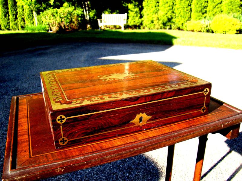 A gorgeous small English Georgian rosewood brass mounted box  circa 1825 — image 2