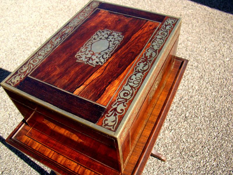 A large English Regency period brass inlaid rosewood jewelry box circa 1820 — image 2