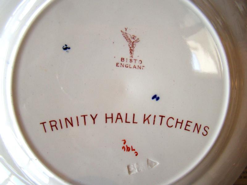 Trinity Hall, Oxford, dinner plate circa 1860 — image 2