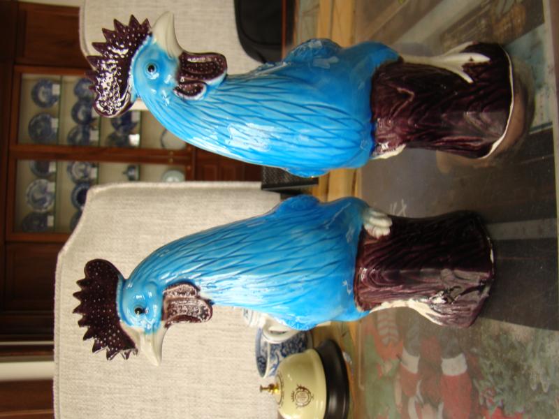 A RARE pair of Chinese porcelain chickens circa 1890 — image 2