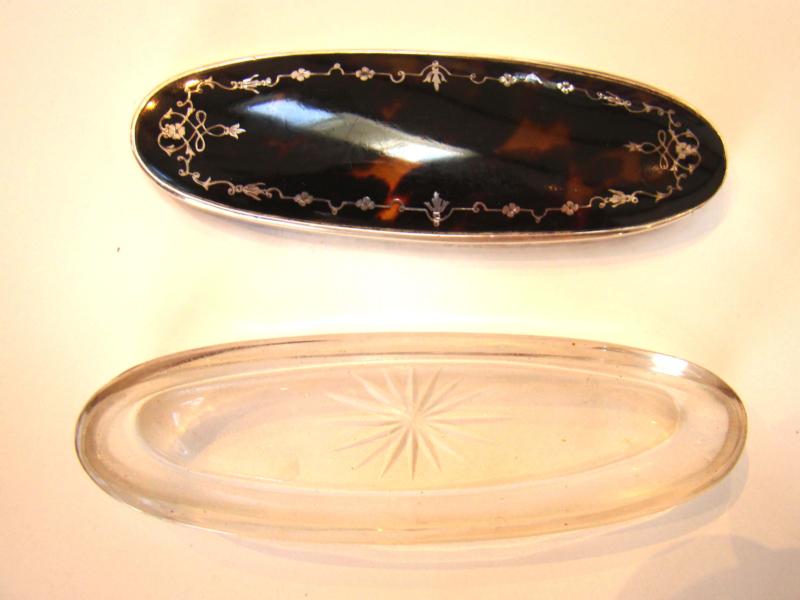 A late 19th century tortoiseshell and silver lidded jewelry box — image 2
