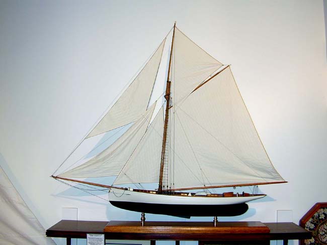 Scale Model of the 1885 America's Cup Yacht "Puritan"