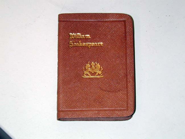 Complete Works of William Shakespeare in 22 Miniature Leather Bound Volumes Circa 1900 — image 2