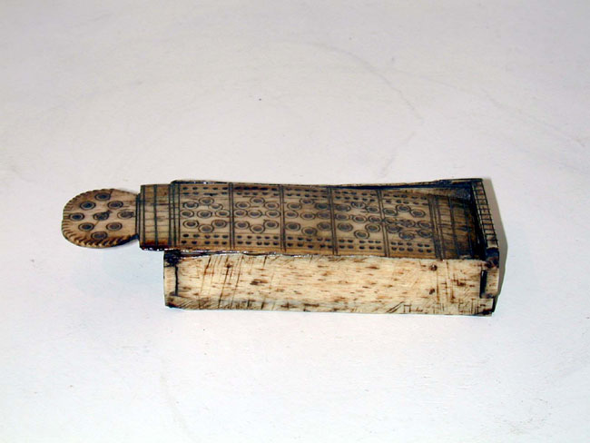 French Napoleonic Prisoner-of-War Bone Games Box Circa 1800 — image 3