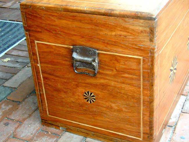 Outstanding Seaman's Chest With Inlaid Stars Circa 1850 — image 3