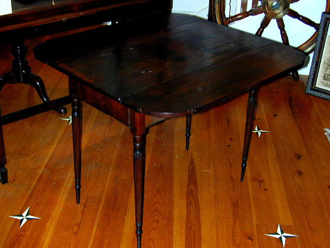 Antique Federal Period Mahogany Pembroke Table Circa 1810 — image 2