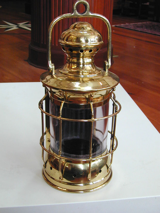 Antique Ship's Passageway or bulkhead 270 degree Lamp. — image 2