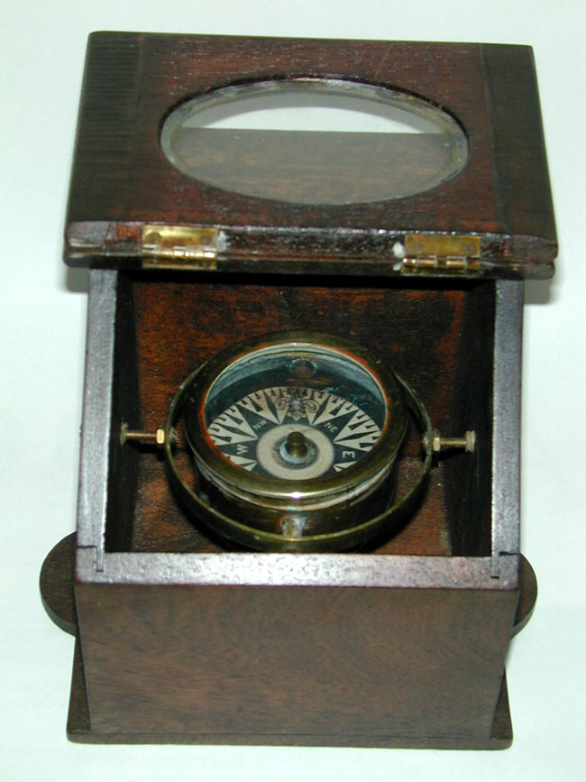 An Antique Cased Small Ship's Compass — image 2