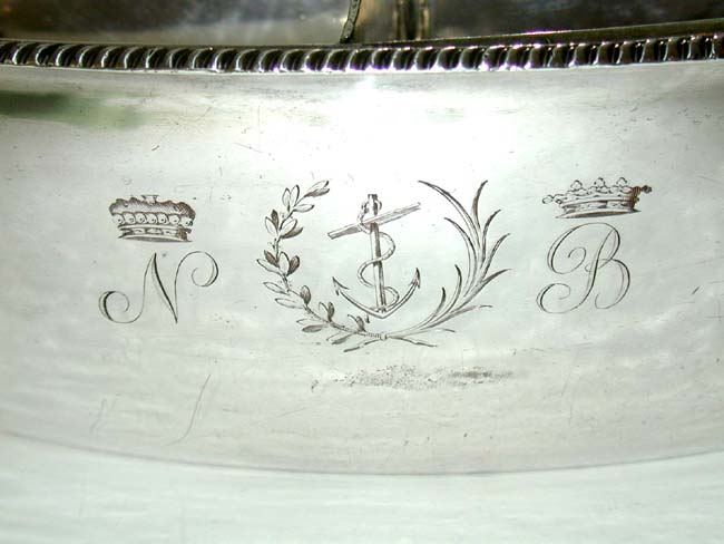 Highly Rare and Important Silver Plated Covered Entree Dish With the Arms of Admiral Lord Nelson  — image 2