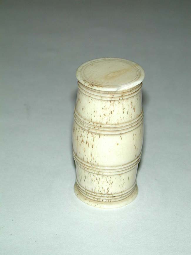 French Prisoner-of-War period Bone Game Box circa 1800