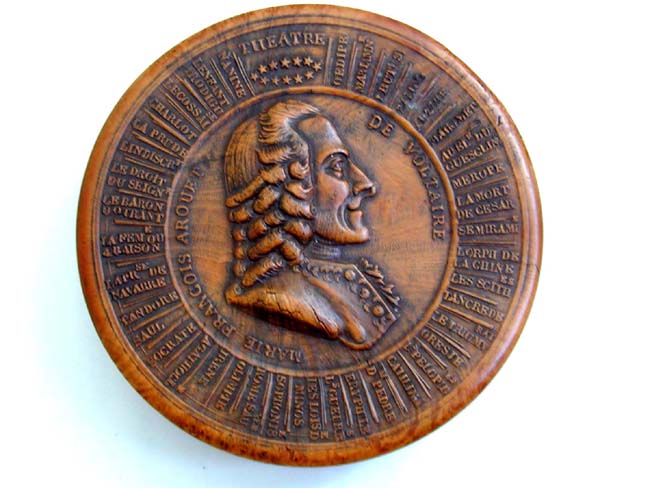 Fine Antique 18th century French Carved "Voltaire" Tobacco Box Circa 1790