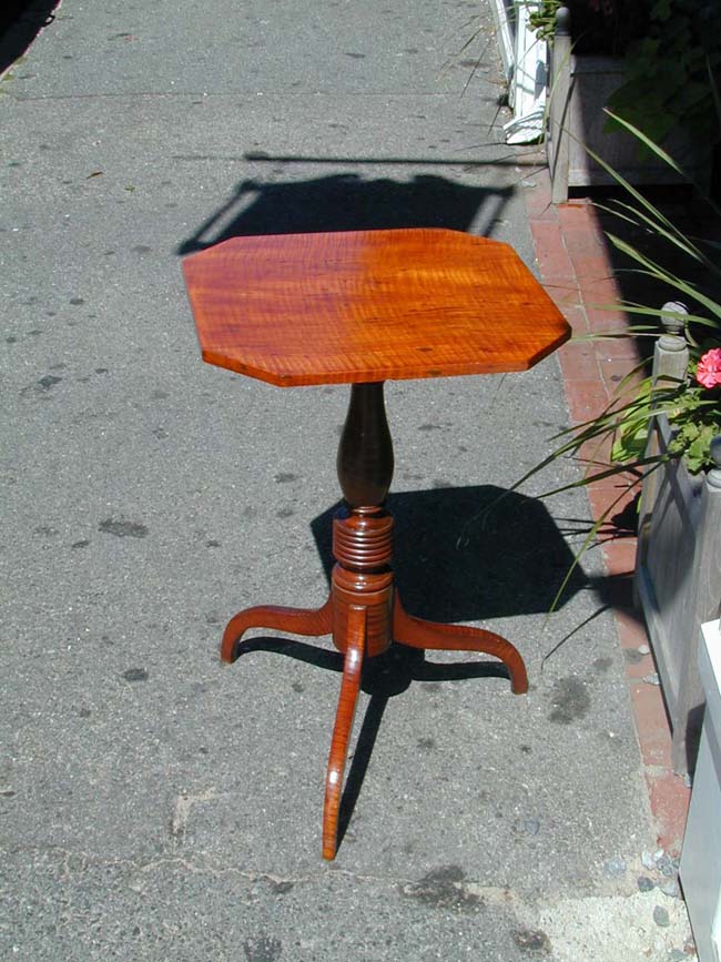 Beautiful New England Tiger Maple Candlestand with Spider Legs circa 1810 — image 3