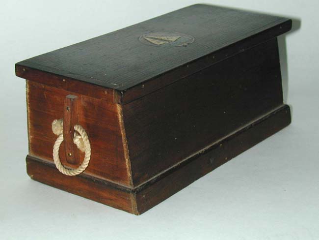 A Fine Set of 19th century Bone and Ebony Dominoes housed in a Miniature Seamen's Chest — image 2