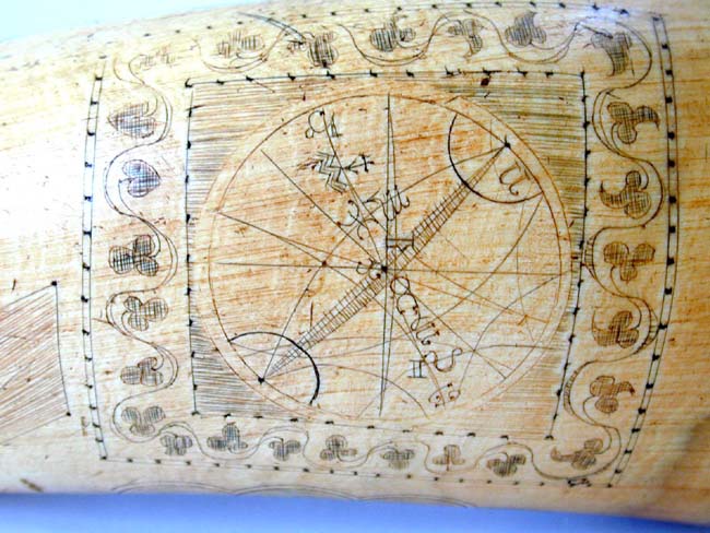 Historically Important Revolutionary War "BUNKER HILL" Powder Horn Inscribed 'Timothy Bugbee, 1774' — image 6