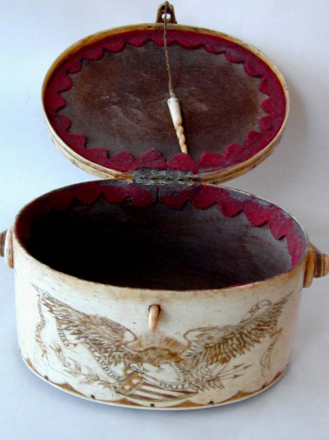 A Fantastic Scrimshawed Whalebone and Whale Ivory Oval Lidded Ladies "Ditty Box" Purse Circa 1950 — image 6