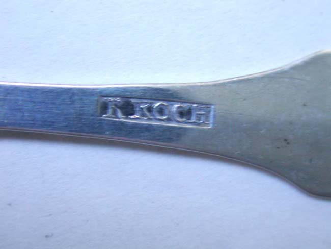 A Set of 5 American Coin Silver Teaspoons signed 'R. Koch' circa 1820-1830 — image 2