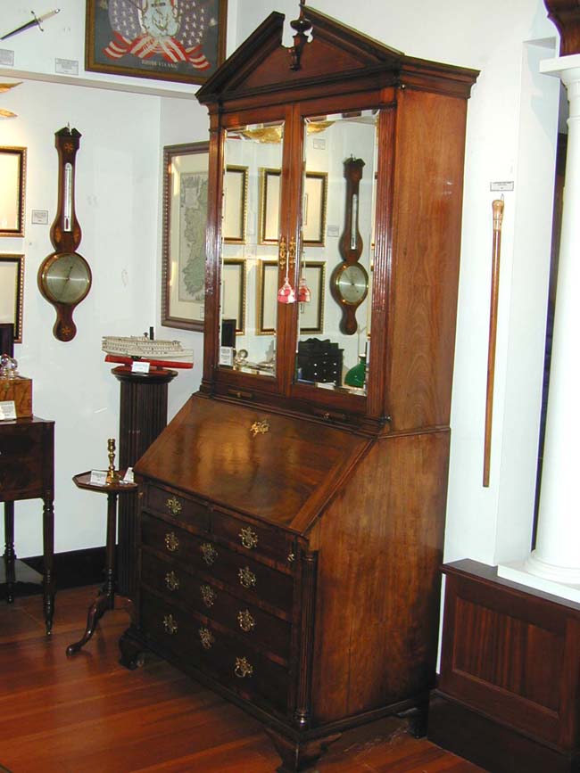 An Architecturally Important Georgian Mahogany Bureau Bookcase Circa 1750 — image 2
